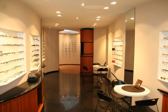 Warm and welcoming - Augenweide Optik in Cologne Germany