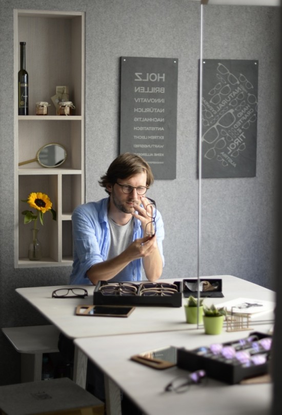 Johannes Kern working on a ROLF frame